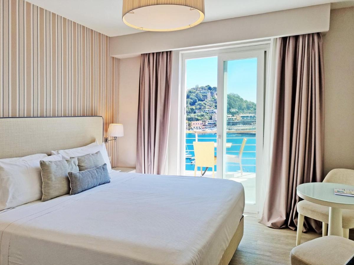 Hotel Plaza ปอร์โตอัซซูร์โร ภายนอก รูปภาพ